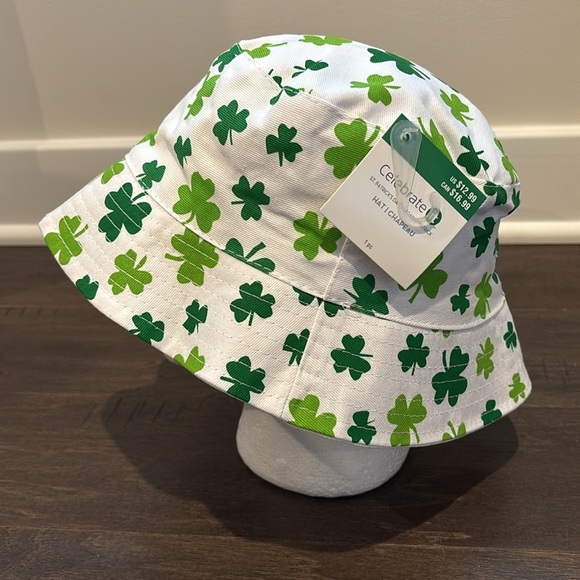 Celebrate It St. Patricks Day reversible Bucket Hat, cotton canvas - Picture 4 of 9